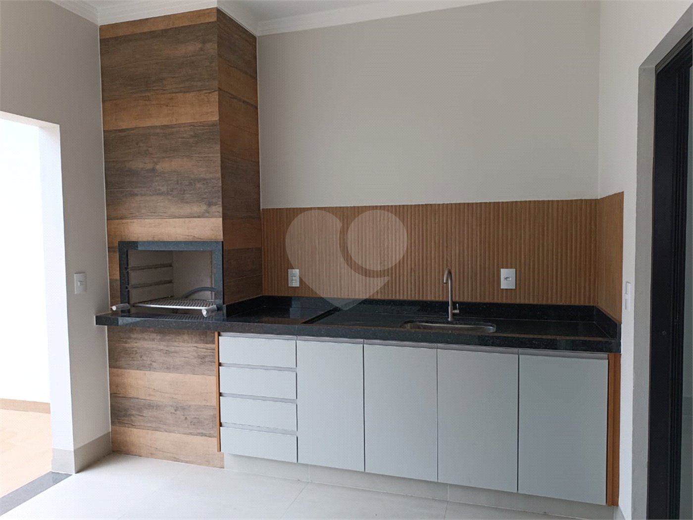 Casa à venda com 3 suítes no condomínio Lagos D Icaraí, Salto - SP