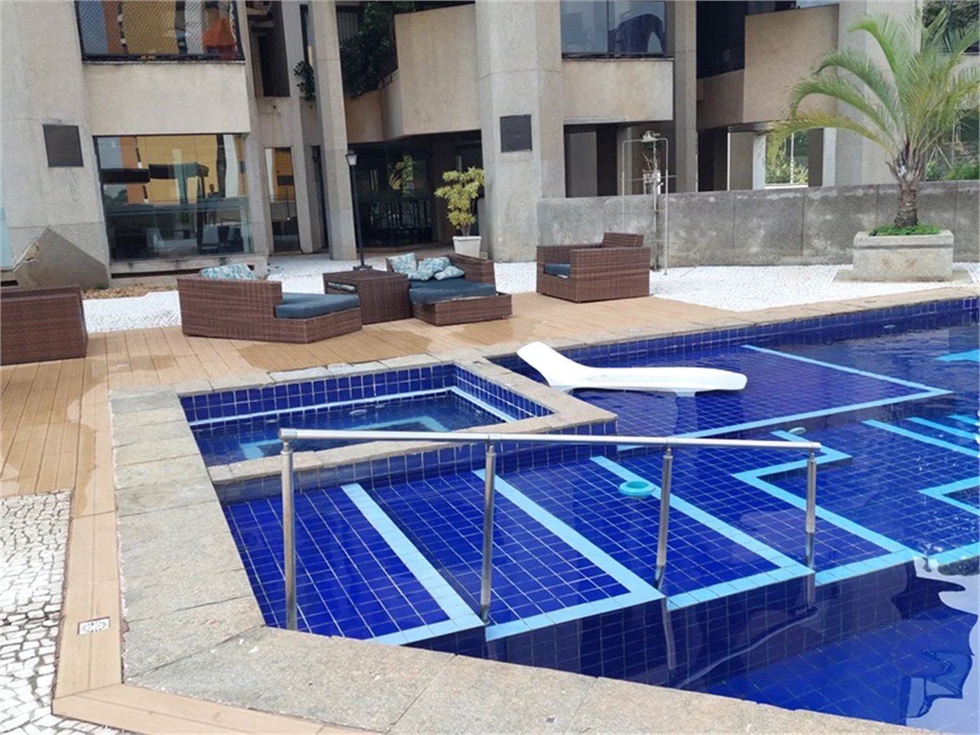 Apartamento à venda com 1 suíte em Vila Suzana, São Paulo, SP