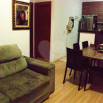 Apartamento à venda com 2 dormitórios no Monte Logan, São Carlos