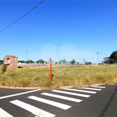 Lote para venda no Jardim dos Ipês no distrito de Água Vermelha/SP.