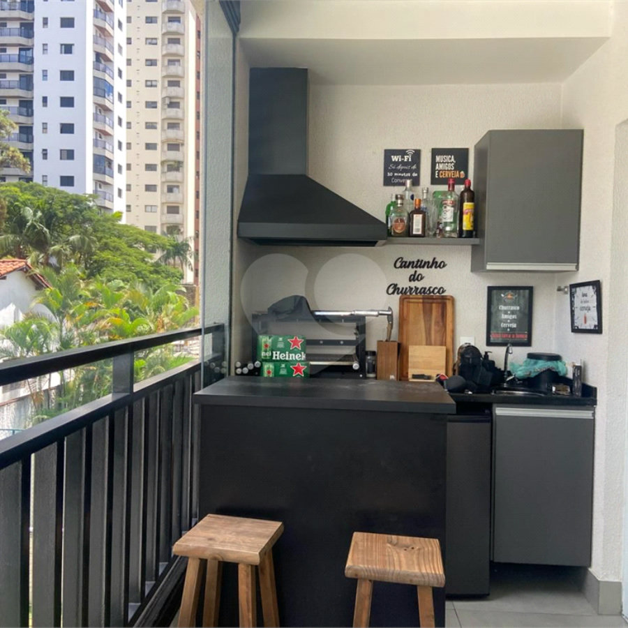 Apartamento à venda Campo Belo, 74 m², 3 dormitórios, 1 suíte, varanda gourmet, 2 vagas, depósito