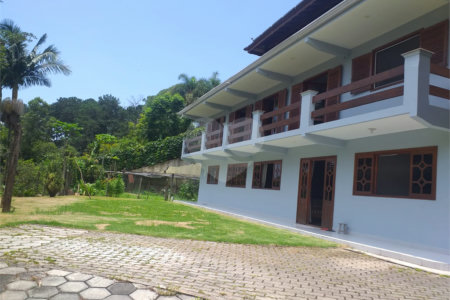 Casa de Vila à venda com 4 suítes em Guarapiranga, São Paulo, SP