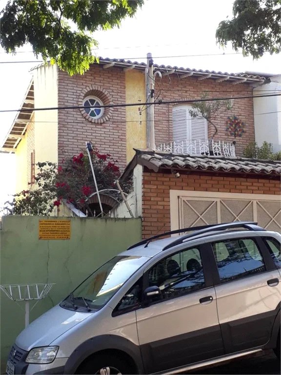 Sobrado à venda com 4 quartos, sendo 1 suíte, em Rio Pequeno, São Paulo, SP