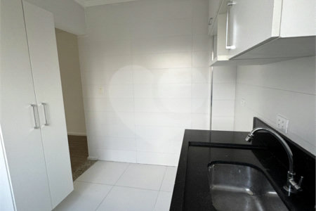 Apartamento à venda ou para alugar com 2 quartos, sendo 1 suíte, em Vila Assunção, Santo André, SP