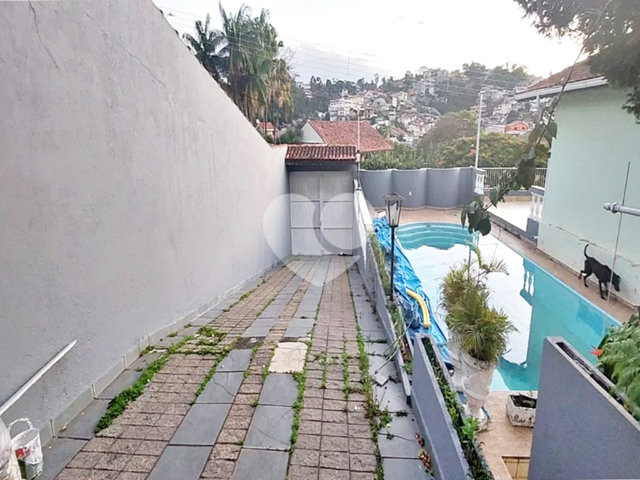 Casa Térrea à venda ou para alugar com 4 quartos, sendo 2 suítes,  no Centro, Mairiporã, SP