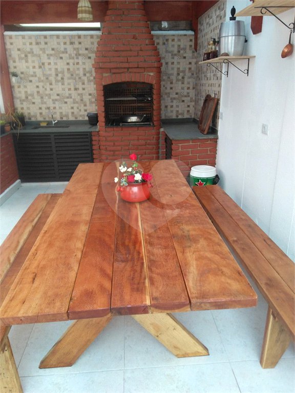 Casa à venda com 4 quartos, sendo 2 suítes, no condomínio Vila Panamericana, São Paulo - SP