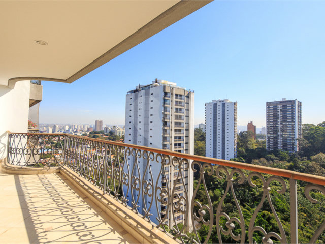 Duplex à venda ou para alugar com 5 suítes em Alto da Boa Vista, São Paulo, SP