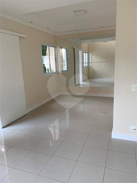 Casa à venda com 3 quartos, sendo 1 suíte,  no condomínio Vivaldi Residencial, Mogi das Cruzes - SP
