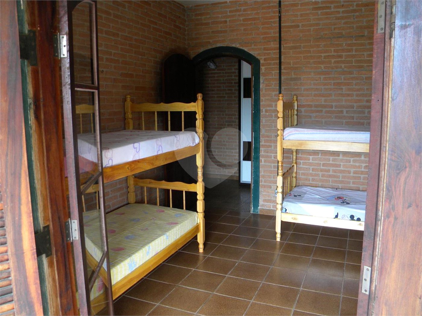 Chácara à venda com 7 quartos, sendo 1 suíte, em Capoavinha, Mairiporã, SP