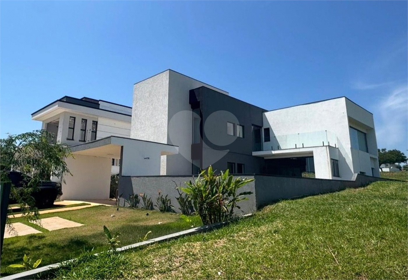 Casa à venda com 5 suítes no condomínio Riviera Santa Cristina Iii, Itaí - SP