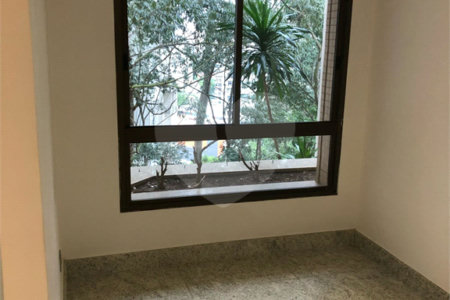 Apartamento à venda com 4 suítes em Vila Suzana, São Paulo, SP
