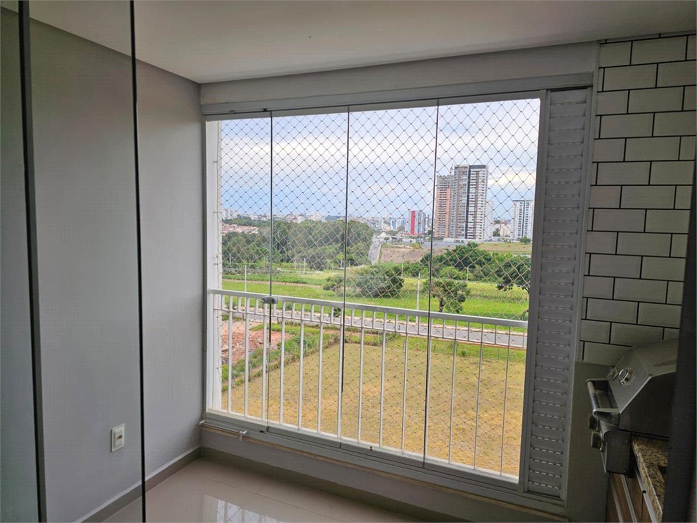 Apartamento à venda com 3 quartos, sendo 1 suíte, em Parque Campolim, Sorocaba, SP