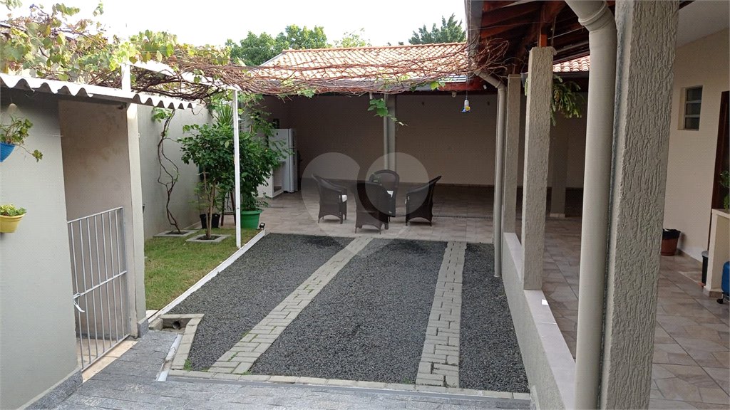 Casa à venda com 2 quartos, sendo 1 suíte, em Vila Haro, Sorocaba, SP