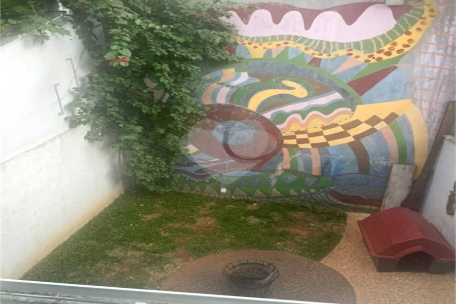 Sobrado à venda com 3 suítes em Horto, São Paulo, SP