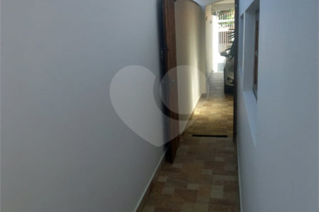 Casa Térrea à venda com 3 quartos, sendo 1 suíte,  em Cidade Dutra, São Paulo, SP