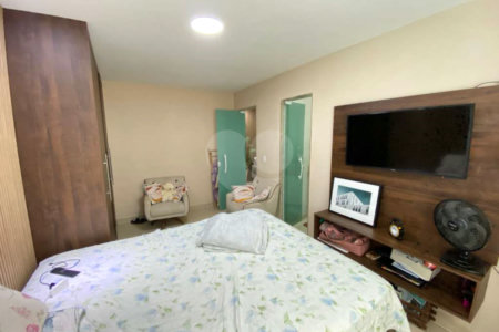 Casa à venda com 5 quartos, sendo 4 suítes, no condomínio Mansões da Prata, Rio de Janeiro - RJ