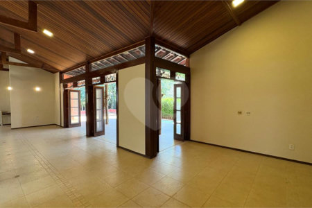 Casa à venda com 4 suítes no condomínio Vivendas do Lago, Sorocaba - SP