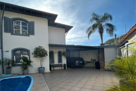 Sobrado à venda com 3 quartos, sendo 1 suíte, em Jardim Jussara, São Paulo, SP