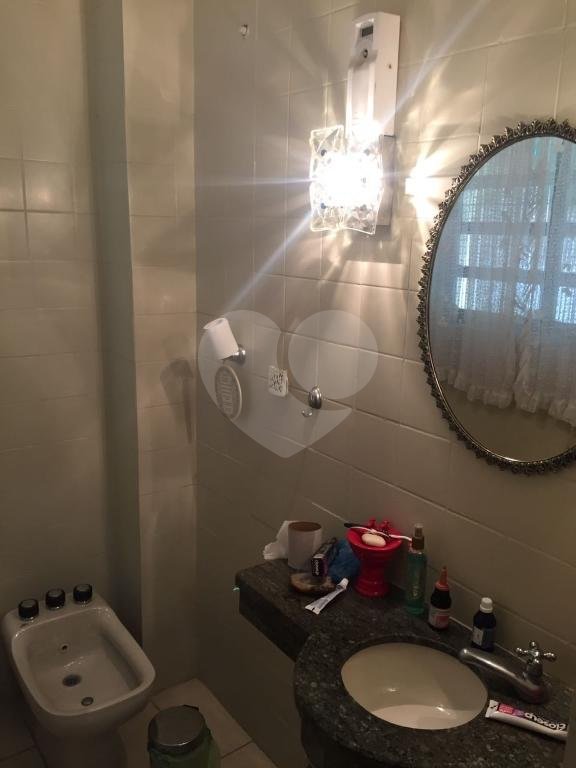 Sobrado à venda com 4 quartos, sendo 1 suíte, em Vila Mariana, São Paulo, SP
