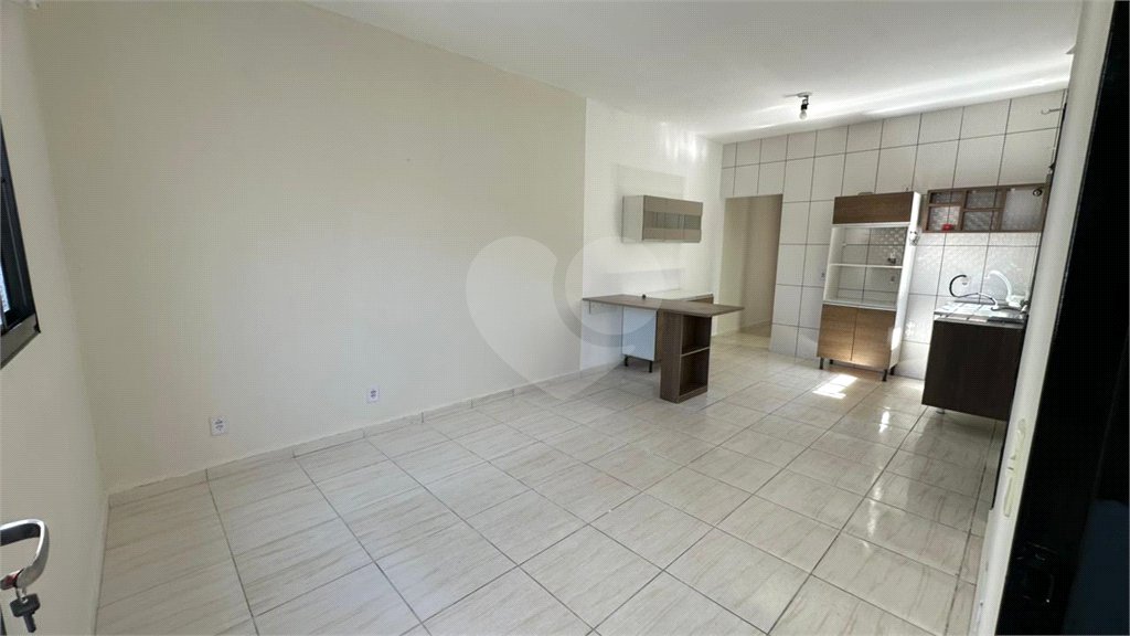 Casa à venda com 2 quartos em Vila Nastri, Itapetininga, SP