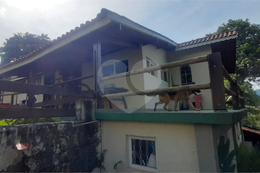 Casa Térrea à venda com 3 quartos, sendo 1 suíte,  em Serra da Cantareira, Mairiporã, SP