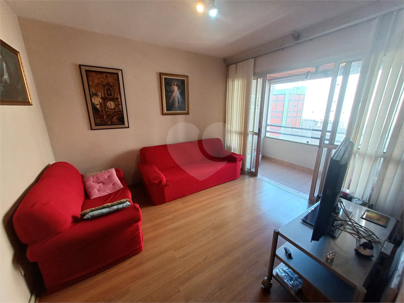 Apartamento à venda com 3 quartos, sendo 1 suíte, em Jardim das Acácias, São Paulo, SP