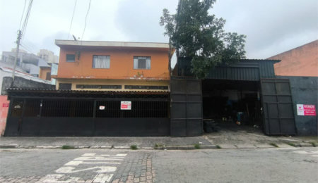 Sobrado à venda com 5 quartos, sendo 2 suítes,  em Jardim Monte Kemel, São Paulo, SP
