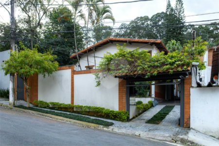 Casa Térrea à venda com 3 quartos, sendo 2 suítes, em Jardim Marajoara, São Paulo, SP