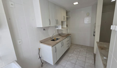 Apartamento para alugar com 2 quartos, sendo 1 suíte,  em Parque Riviera, Cabo Frio, RJ