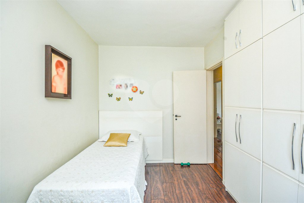 Apartamento à venda com 3 quartos, sendo 1 suíte,  em Moema, São Paulo, SP