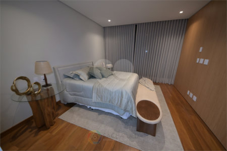 Casa à venda com 4 suítes no condomínio Villa dos Pinheiros, Indaiatuba - SP