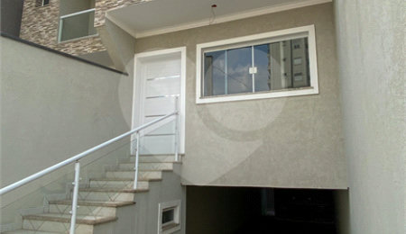 Sobrado à venda com 3 quartos, sendo 1 suíte,  em Vila Pereira Barreto, São Paulo, SP