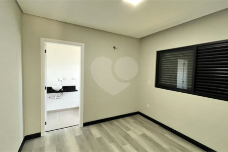 Casa à venda com 4 quartos, sendo 3 suítes, no condomínio Campos do Conde Sorocaba, Sorocaba - SP