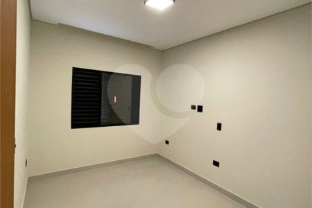 Casa à venda com 3 quartos, sendo 1 suíte, em Jardim Novo São Pedro, Salto, SP