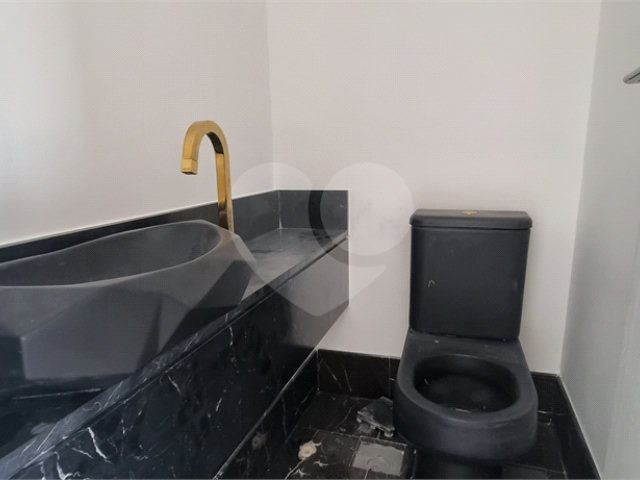 Apartamento à venda com 3 suítes em Moema, São Paulo, SP