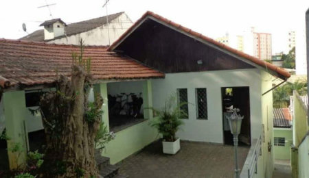 Casa à venda com 3 quartos, sendo 1 suíte, em Jardim Londrina, São Paulo, SP