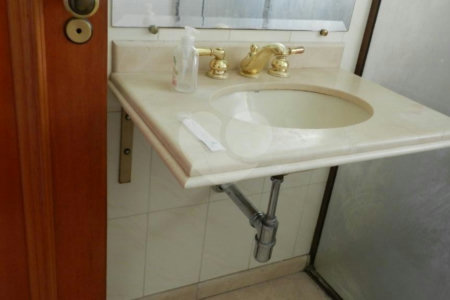 Apartamento à venda com 3 quartos, sendo 1 suíte, em Alto da Boa Vista, São Paulo, SP