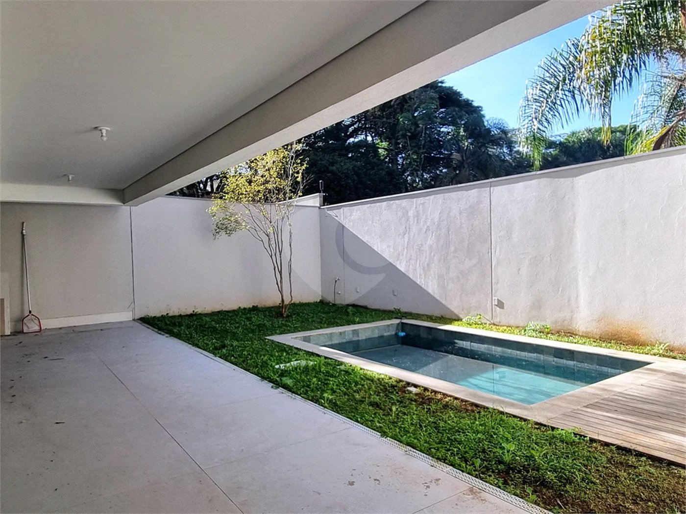 Casa à venda com 3 suítes no condomínio Casa Jardim Campo Belo, São Paulo - SP