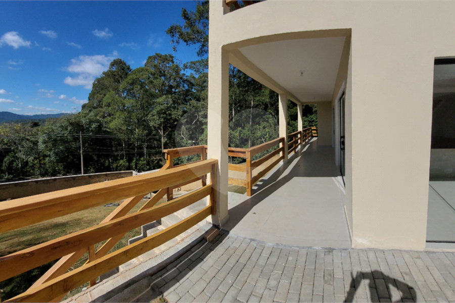 Casa à venda com 4 suítes no condomínio Sausalito, Mairiporã - SP