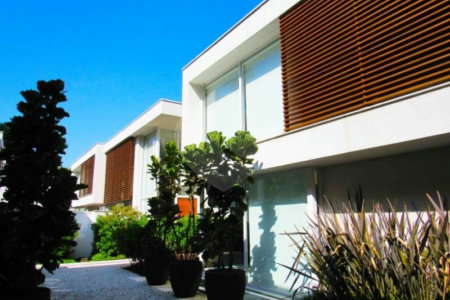 Casa à venda com 4 suítes no condomínio Bauhaus, São Paulo - SP