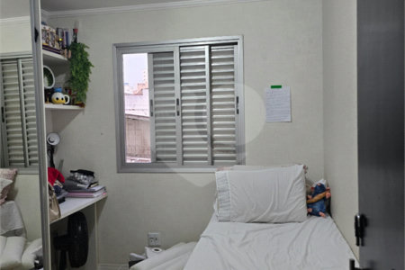 Apartamento de 3 quartos, com garagem, á venda no Cambuci