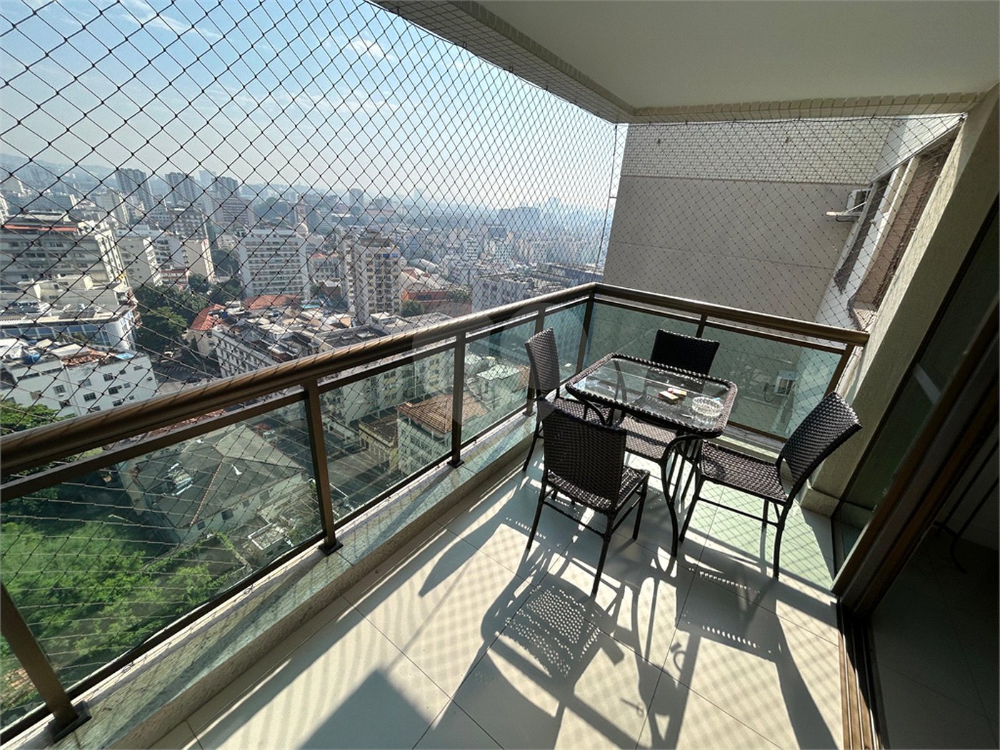 Apartamento à venda com 2 quartos, sendo 1 suíte, em Rio Comprido, Rio de Janeiro, RJ