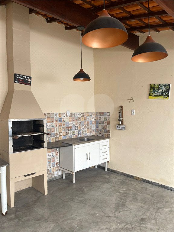 Casa à venda com 3 quartos, sendo 1 suíte, em Jardim Camila, Mogi das Cruzes, SP