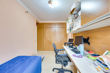 Casa à venda com 4 quartos, sendo 1 suíte, em Brooklin Paulista, São Paulo, SP