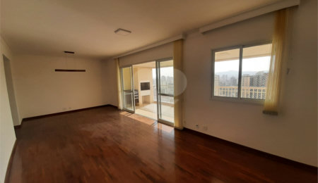Apartamento à venda com 3 quartos, sendo 1 suíte,  em Santana, São Paulo, SP