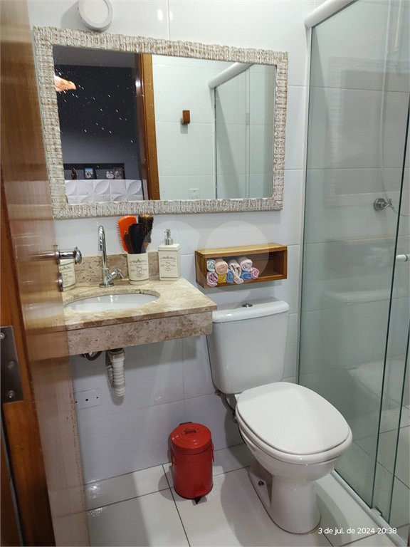 Sobrado à venda com 2 suítes em Vila Nivi, São Paulo, SP