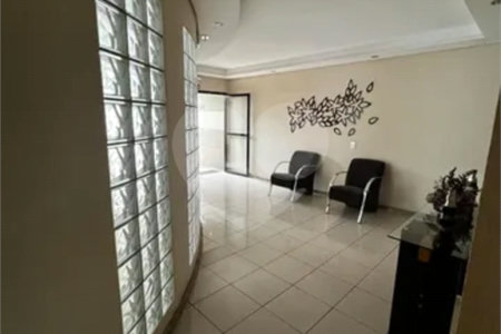 Apartamento à venda com 3 quartos, sendo 1 suíte, em Parque Residencial Aquarius, São José dos Campos, SP
