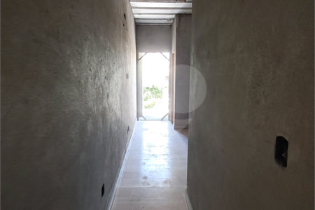 Sobrado à venda com 3 quartos, sendo 1 suíte,  em Vila Laís, São Paulo, SP