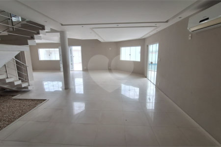 Casa à venda com 4 suítes no condomínio Pedra Mar, Rio de Janeiro - RJ