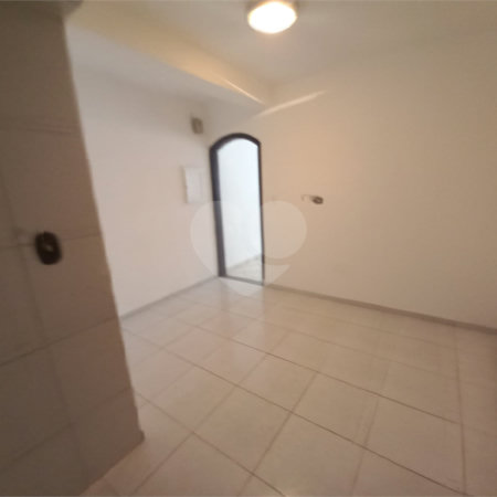 Sobrado à venda com 3 quartos em Jaguaré, São Paulo, SP